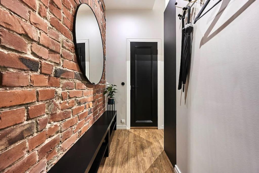 Urban-Glam City Centre Studio With A Gym And Terrace Tallinn Eksteriør billede