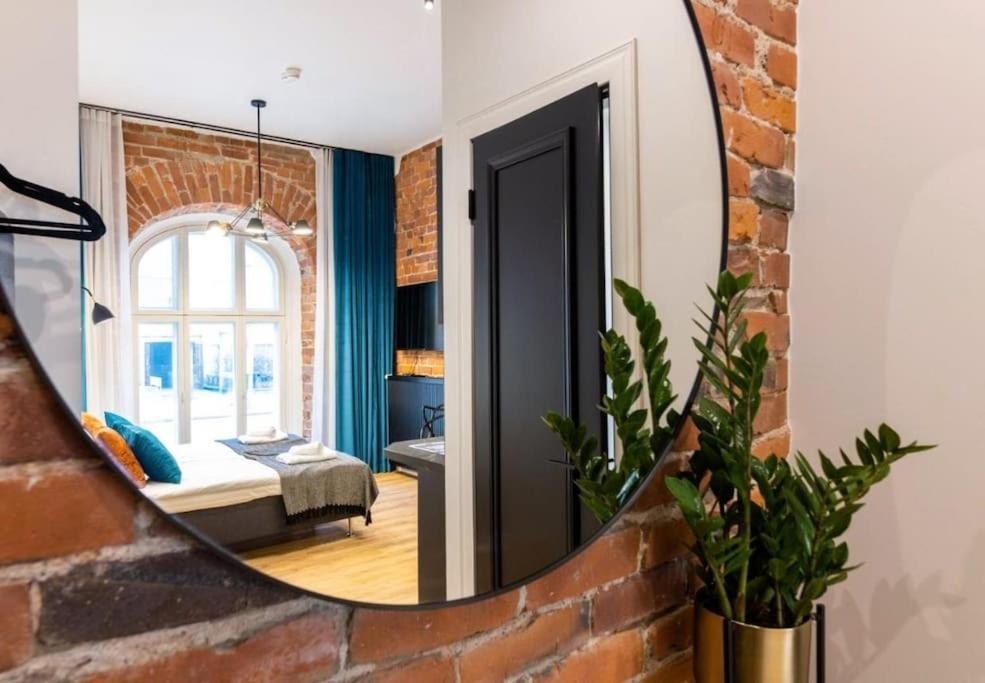 Urban-Glam City Centre Studio With A Gym And Terrace Tallinn Eksteriør billede