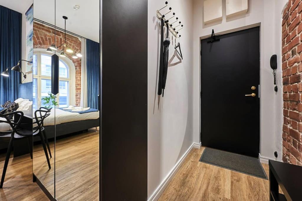 Urban-Glam City Centre Studio With A Gym And Terrace Tallinn Eksteriør billede